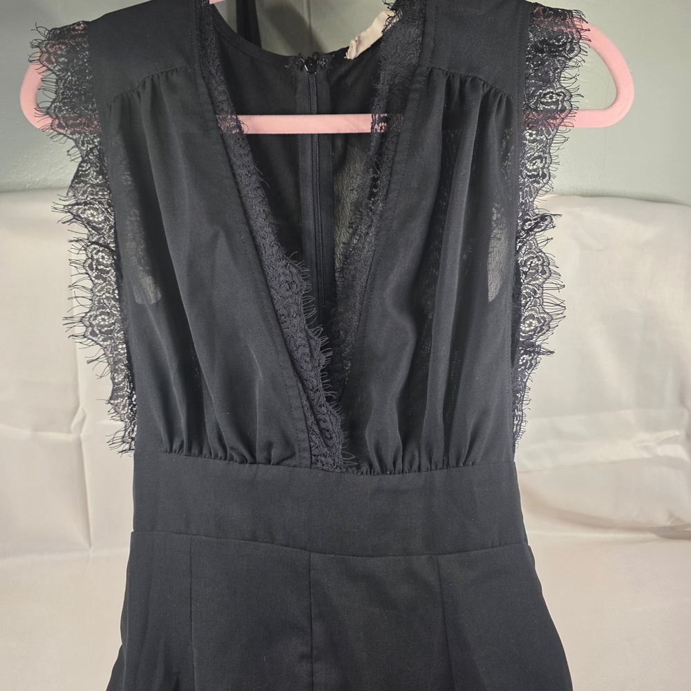 Altar'd State Black Lace Trim Sleeveless V-Neck Jumpsuit Size M Tie Back Pocket